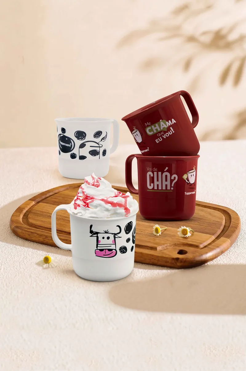 Canecas de 350ml com estampas divertidas Vaquinha e Vai de Chá, perfeitas para decorar seu dia a dia.